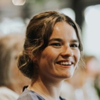 Caitlin Profile Pic